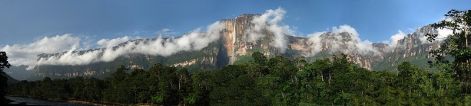 800px-angel_falls_panoramic_20080314.jpg